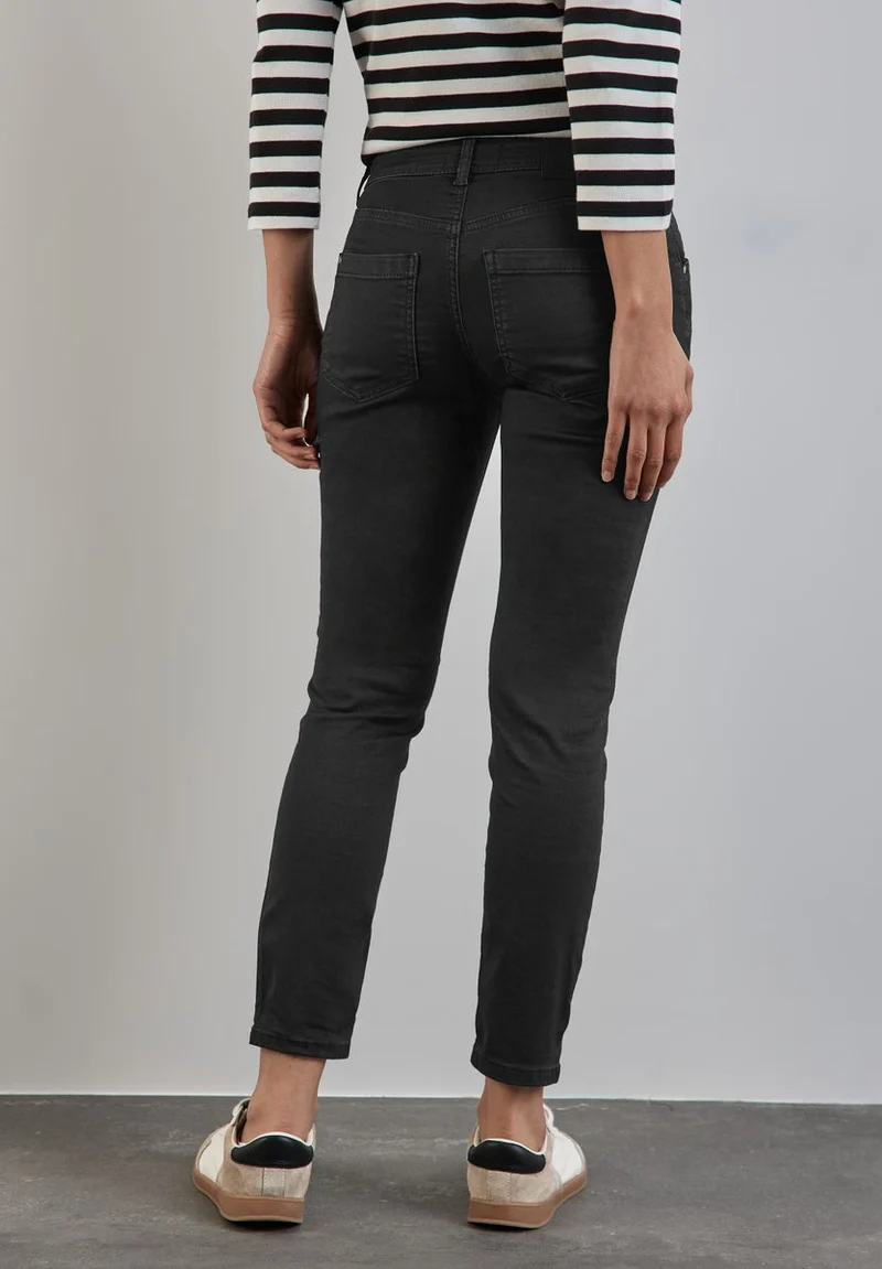 Jeans im Casual Fit
