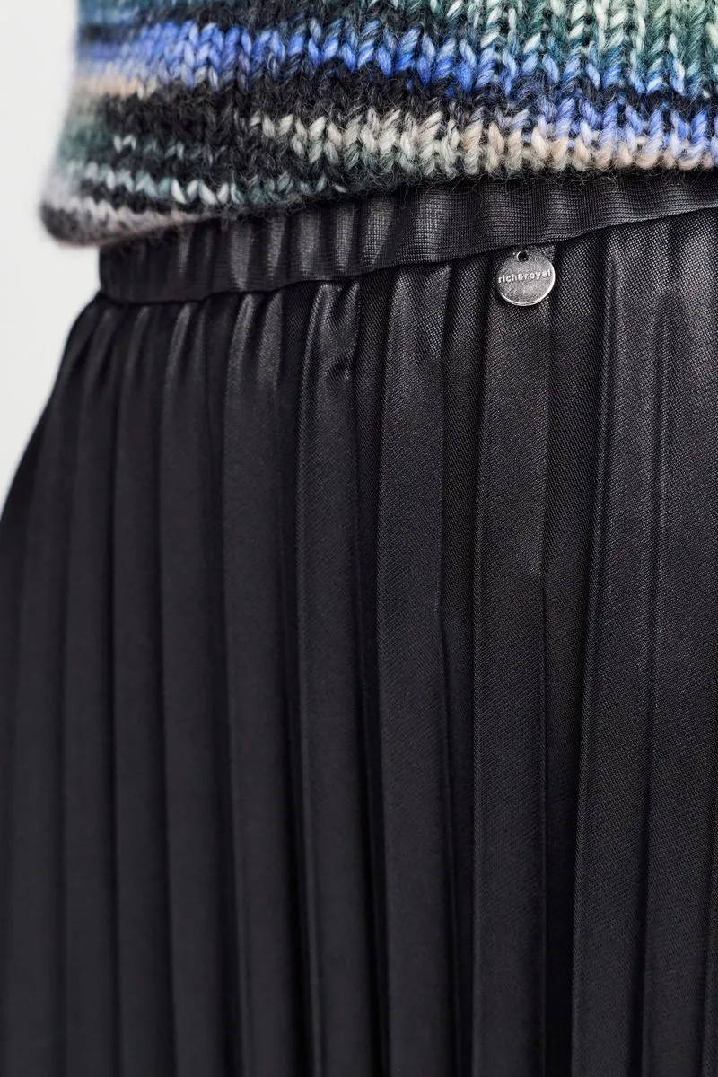Shiny plissee skirt