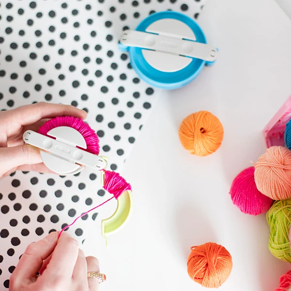 Clover Pompon Maker S