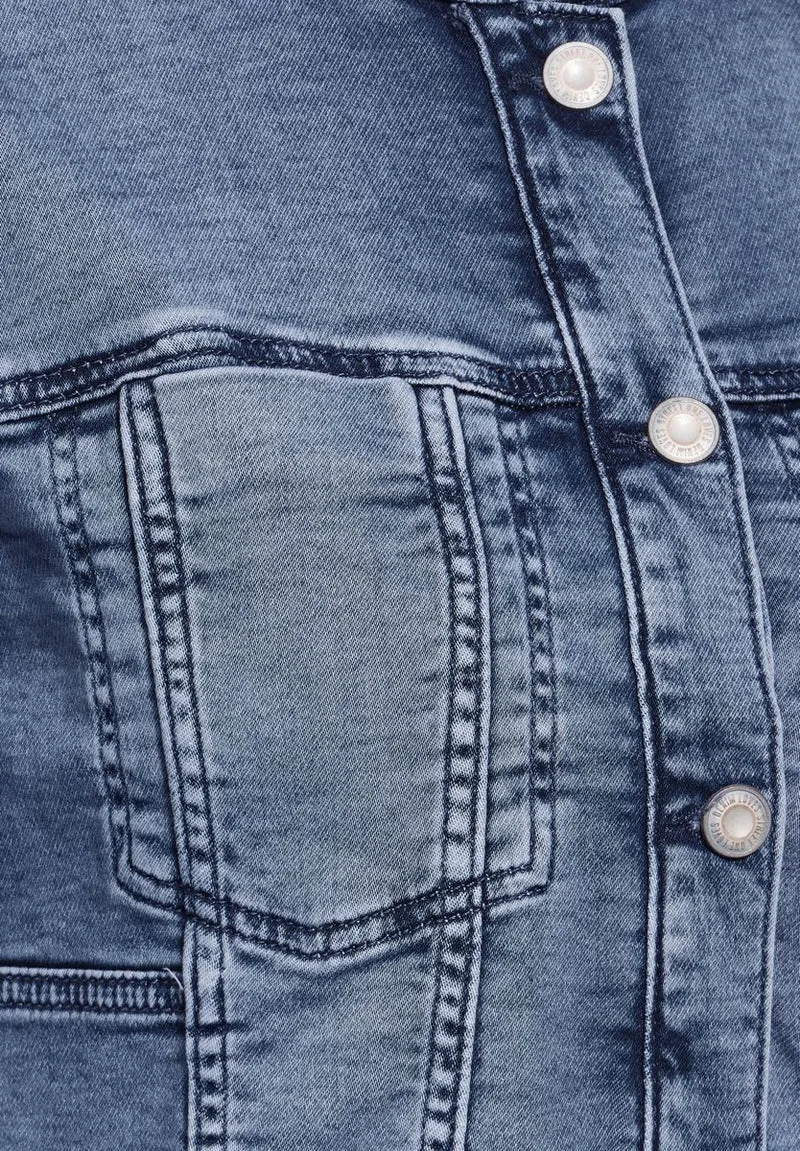 Kurze Jeansjacke