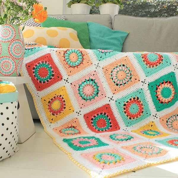 Yarn and Colors Blossom Blanket – Anleitung