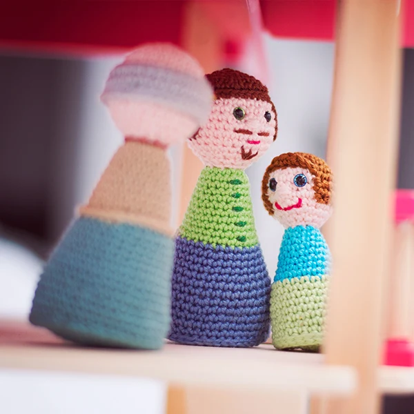 Die gehäkelte Puppenfamilie