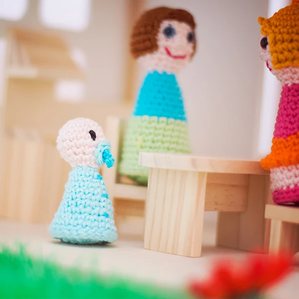Die gehäkelte Puppenfamilie