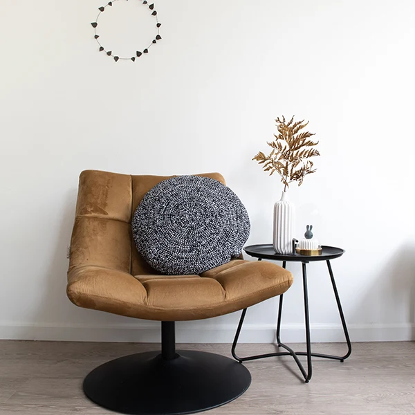 Yarn and Colors – Broschüre „Dazzling Comfy Cushion“