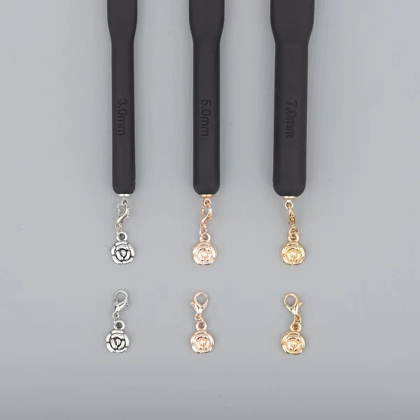 Yarn and Colors Rose Charm 101 Rosé