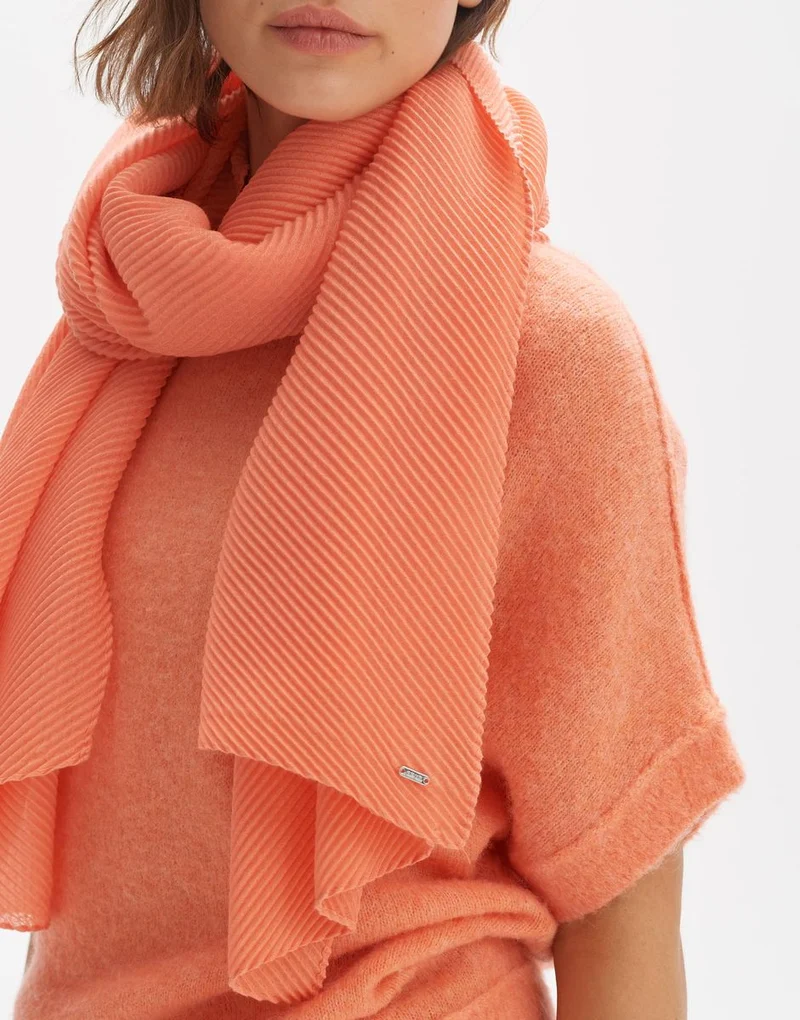 Avilio scarf