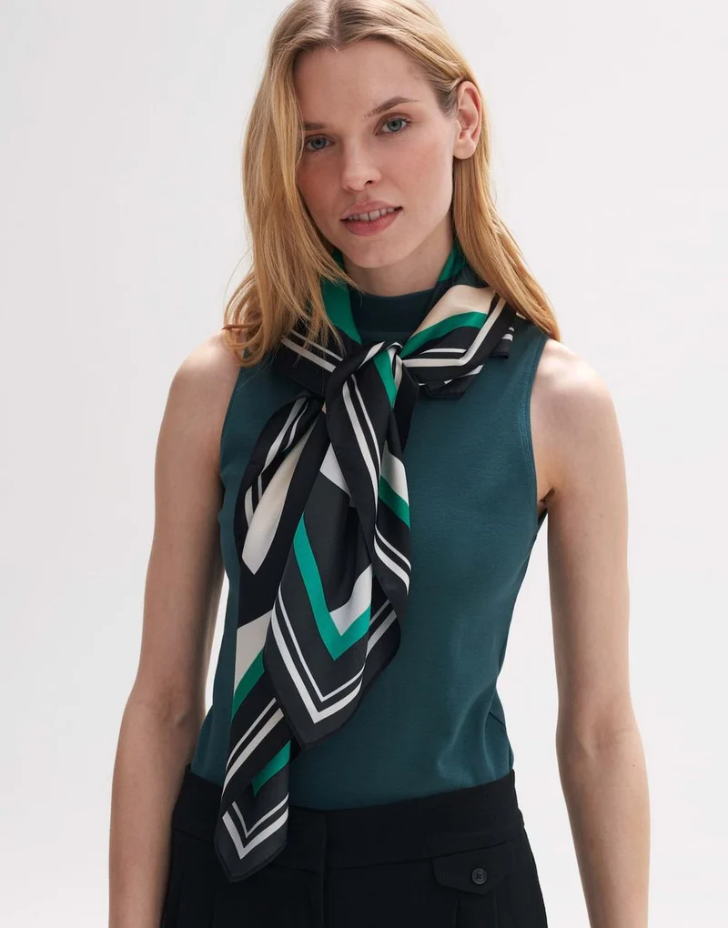 Armesi scarf