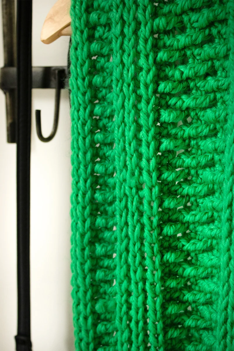 Yarn and Colors Cheerful 086 Peony Leaf