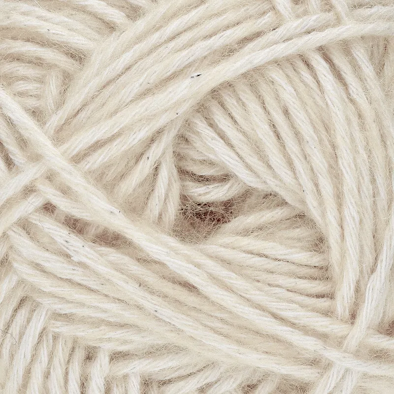 Yarn and Colors Charming 002 Creme