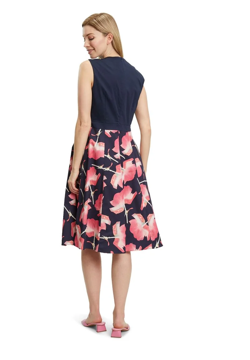 Midikleid