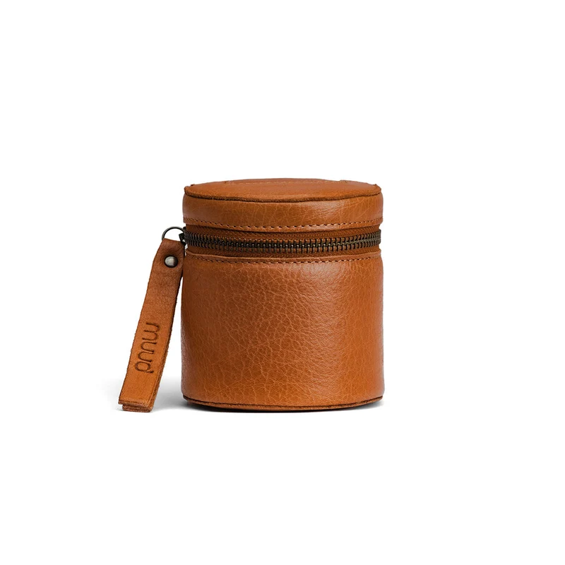 MUUD Helsinki XL Whisky – Handgefertigter runder Lederwürfel für Handarbeitszubehör, 9,5 x 9 cm