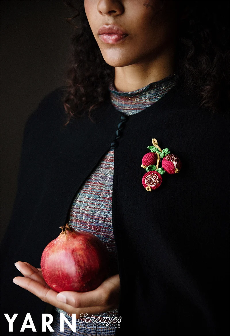 Scheepjes YARN Bookazine 12 Romance