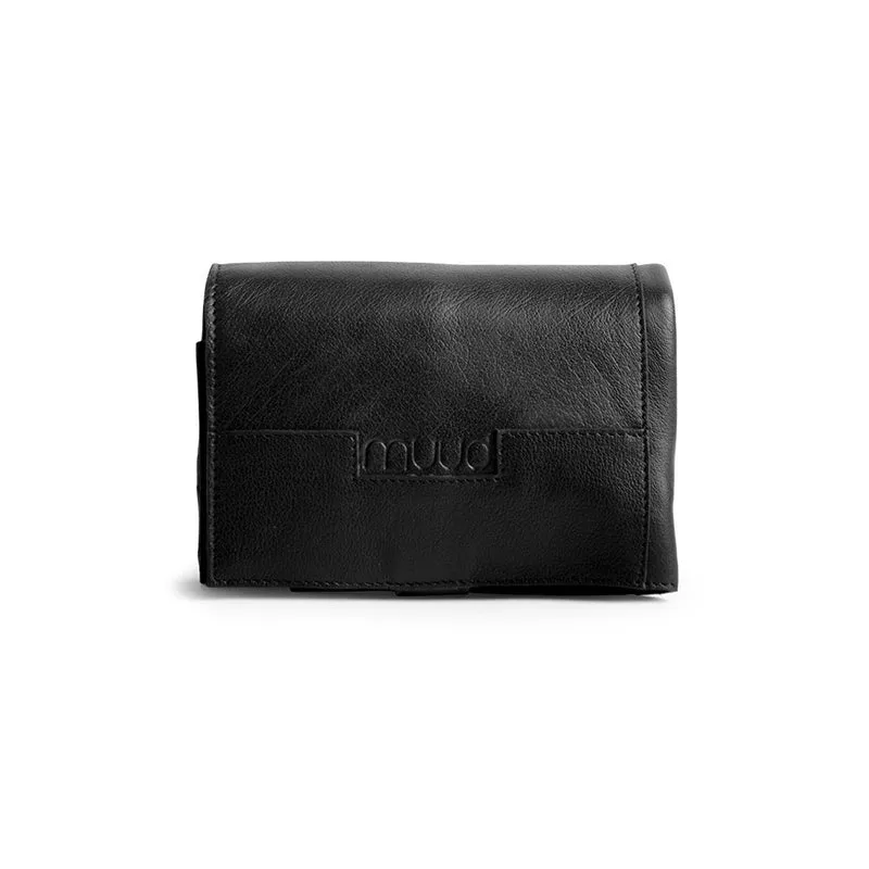 MUUD Stockholm Black – Handgefertigtes Lederetui für austauschbare Stricknadeln, 31 x 38 x 8 cm
