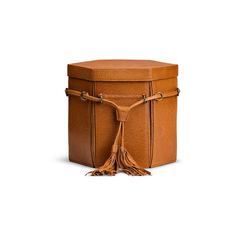 MUUD Evita XL Whisky – Handgefertigte sechsseitige Aufbewahrungsbox aus Leder, 22 x 22 x 26 cm