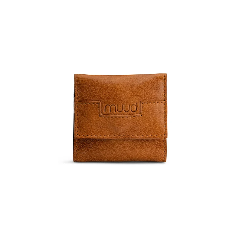 MUUD Carla Whisky – Handgefertigtes Lederetui, 8 x 8 cm, für Handnäh- und Sticknadeln
