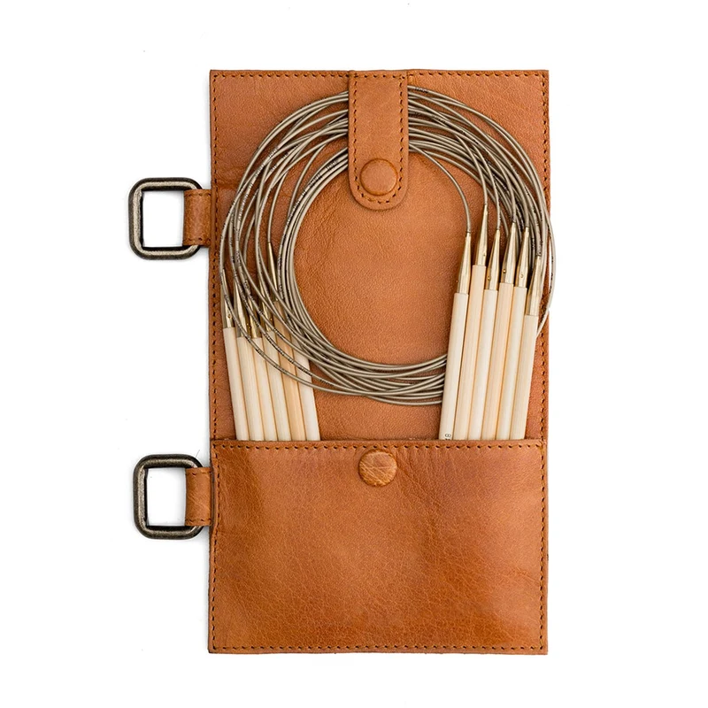 MUUD Carita A Whisky – Handgefertigte Ledereinlage 14 x 21 cm für Sockennadeln