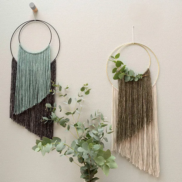 Yarn and Colors Double Trouble WOW! Wandbehang-Anleitung