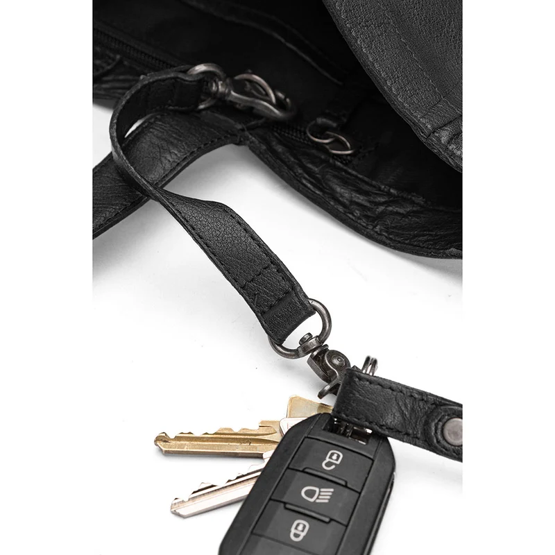 MUUD Hiba Black – Handgefertigte Ledertasche mit Staufächern, 27 x 29 cm