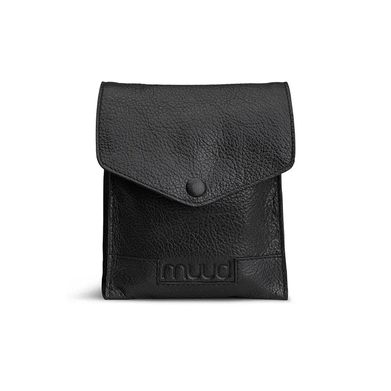 MUUD Betina Black – Handgefertigtes Lederetui für austauschbare Stricknadeln, 17 x 13 x 0,23 cm
