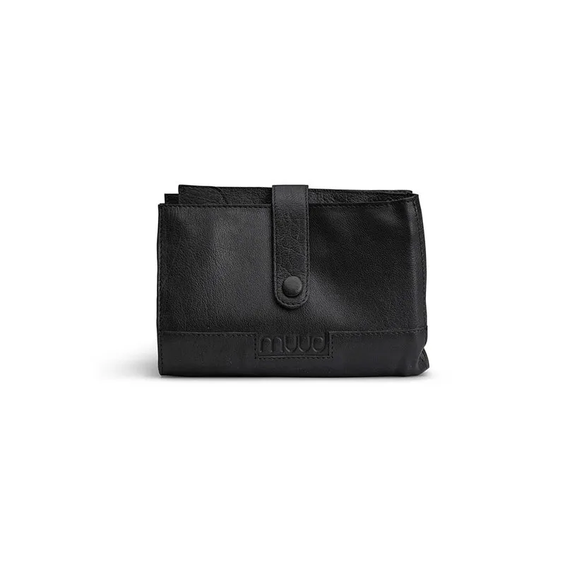 MUUD Billie Etui Black – Handgefertigtes Handarbeitsetui aus Leder, C19x13cm – O27,5x38cm