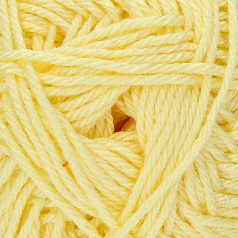 Yarn and Colors Must-have 010 Vanilla