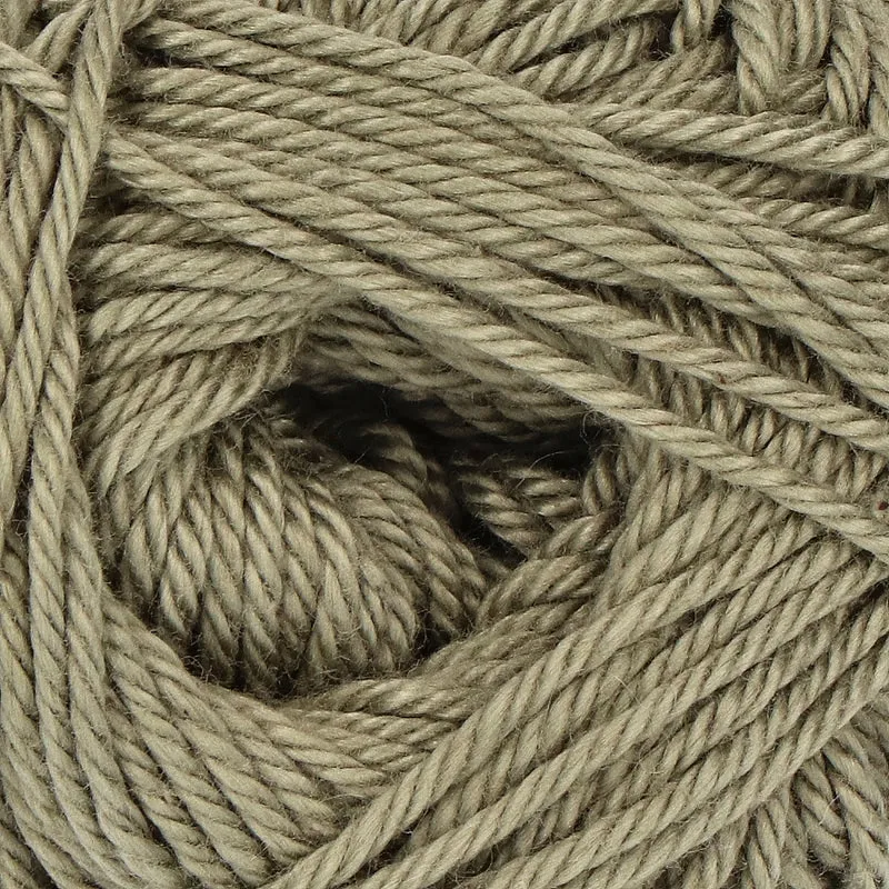 Yarn and Colors Must-have 090 Olive