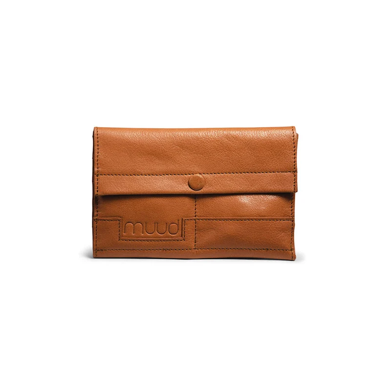 MUUD Hala Whisky – Handgefertigtes Häkeltäschchen aus Leder, 17 x 28 cm