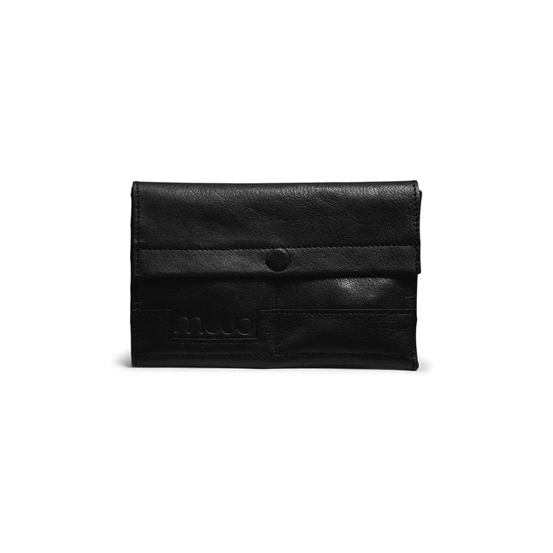 MUUD Hala Black – Handgefertigte Häkeltasche aus Leder, 17 x 28 cm