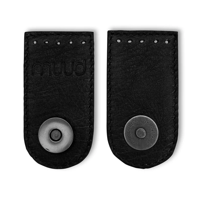 MUUD Dede – Schwarz, handgefertigtes Leder mit Druckverschluss, 7,5 x 4 cm