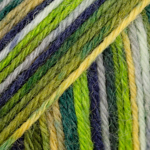 DROPS Fabel Print 542 Grün