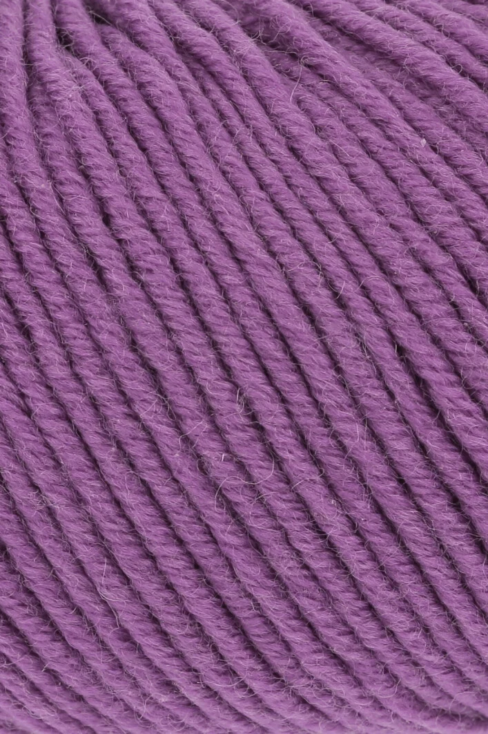 Lang Yarns Merino 120 0446 Lila