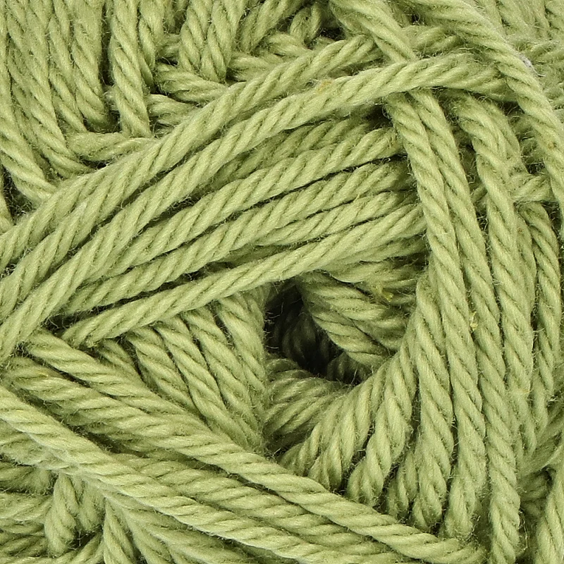 Yarn and Colors Must-have 123 Fern