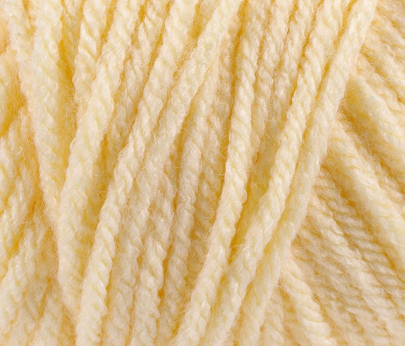 Yarn and Colors Chunky Amazing 010 Vanilla