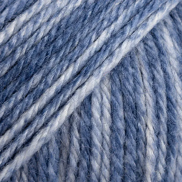 DROPS Fiesta Print 38 Blauer Schleier