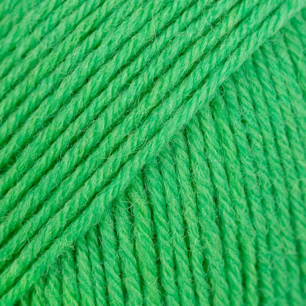 DROPS Fabel Uni Colour 118 Papageiengrün